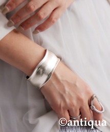 antiqua | ワイドブレスレット(ブレスレット)
