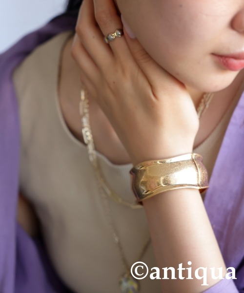antiqua（アンティカ）の「ワイドブレスレット（ブレスレット・レディース・シルバー/ゴールド・FREE）」の14枚目の写真