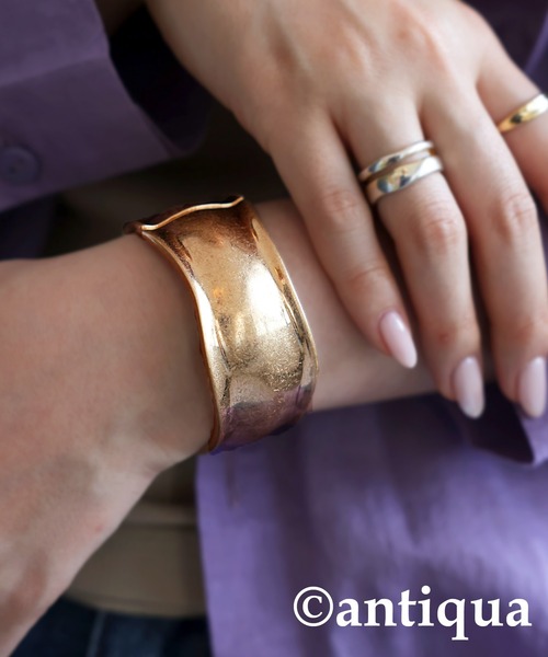 antiqua（アンティカ）の「ワイドブレスレット（ブレスレット・レディース・シルバー/ゴールド・FREE）」の13枚目の写真