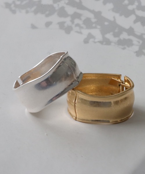 antiqua（アンティカ）の「ワイドブレスレット（ブレスレット・レディース・シルバー/ゴールド・FREE）」の8枚目の写真