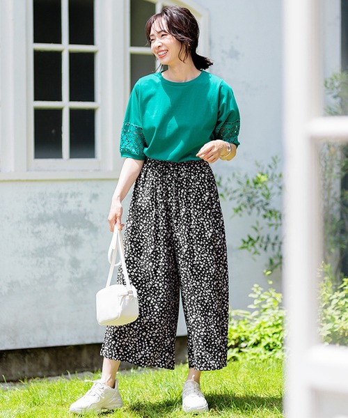 BELLUNA PLUS(ベルーナ)の「レーヨン素材プリントワイドパンツ45㎝(その他パンツ・レディース・ブラック系/ブルー系/ストライプ/ブラック/ネイビー系・SMALL/MEDIUM/LARGE/X-LARGE)」の8枚目の写真