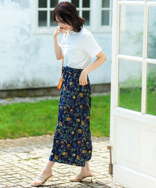 BELLUNA PLUS(ベルーナ)の「レーヨン素材プリントワイドパンツ45㎝(その他パンツ・レディース・ブラック系/ブルー系/ストライプ/ブラック/ネイビー系・SMALL/MEDIUM/LARGE/X-LARGE)」の15枚目の写真
