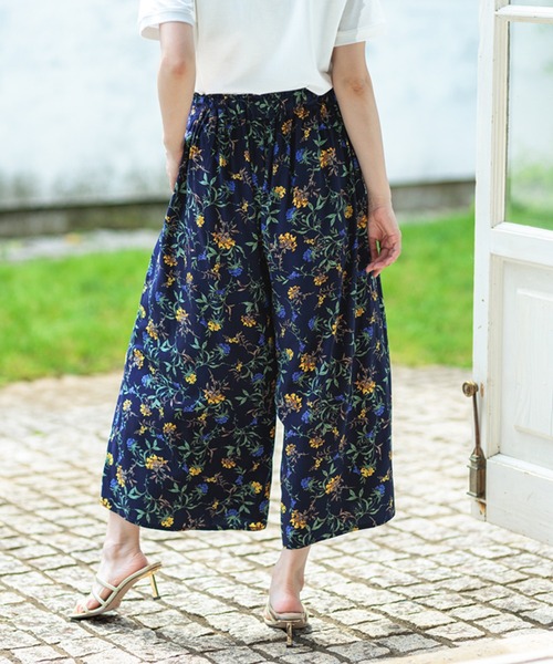 BELLUNA PLUS(ベルーナ)の「レーヨン素材プリントワイドパンツ45㎝(その他パンツ・レディース・ブラック系/ブルー系/ストライプ/ブラック/ネイビー系・SMALL/MEDIUM/LARGE/X-LARGE)」の13枚目の写真