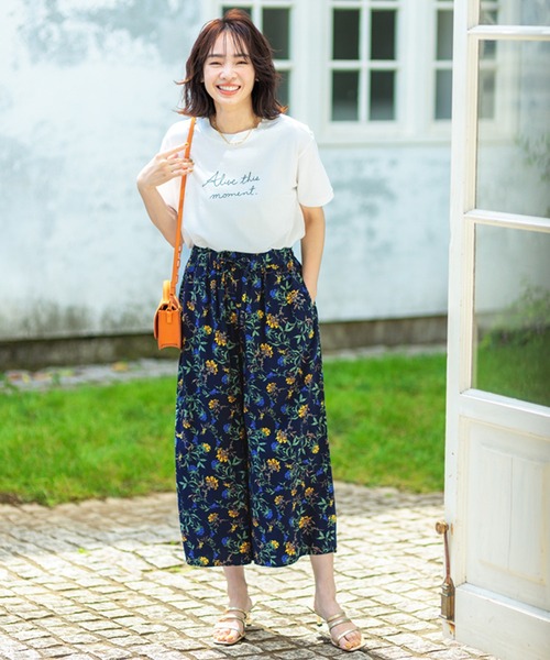 BELLUNA PLUS(ベルーナ)の「レーヨン素材プリントワイドパンツ45㎝(その他パンツ・レディース・ブラック系/ブルー系/ストライプ/ブラック/ネイビー系・SMALL/MEDIUM/LARGE/X-LARGE)」の18枚目の写真