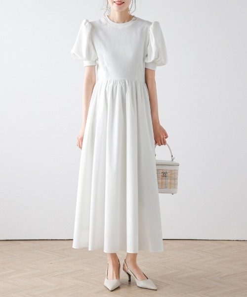 AMELY(エミリー)の「ドッキングパフスリーブワンピース(ワンピース・レディース・ホワイト/ブラック・フリー)」の3枚目の写真