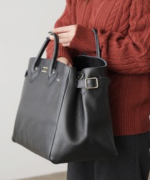 YOUNG&OLSEN The DRYGOODS STORE（ヤングアンドオルセン）の「YOUNG & OLSEN/ヤングアンドオルセン EMBOSSED LEATHER BELTED TOTE M カウレザー トートバッグ 2026年春夏（トートバッグ）」