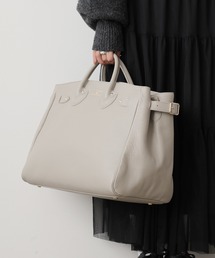 YOUNG&OLSEN The DRYGOODS STORE（ヤングアンドオルセン）の「YOUNG & OLSEN/ヤングアンドオルセン EMBOSSED LEATHER BELTED TOTE M カウレザー トートバッグ 2026年春夏（トートバッグ）」