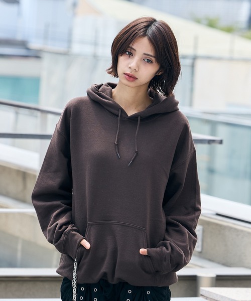 GILDAN（ギルダン）の「GILDAN/ギルダン 8.0ozヘビーブレンド オーバーサイズ プルオーバーパーカー 裏起毛（パーカー・メンズ・レッド/グレー/オレンジ/パープル/ブラック/ホワイト/ライム/サンドベージュ/ネイビー/カーキ/ライトブルー/ダークグリーン/ロイヤルブルー/ピンク/ミント/ライトパープル/マルーン/ゴールド/ダークブラウン/ライトピンク/グリーン/ベージュ/スカイブルー・M/S/L/XL）」の4枚目の写真