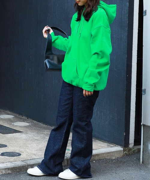 GILDAN（ギルダン）の「GILDAN/ギルダン 8.0ozヘビーブレンド オーバーサイズ プルオーバーパーカー 裏起毛（パーカー・メンズ・レッド/グレー/オレンジ/パープル/ブラック/ホワイト/ライム/サンドベージュ/ネイビー/カーキ/ライトブルー/ダークグリーン/ロイヤルブルー/ピンク/ミント/ライトパープル/マルーン/ゴールド/ダークブラウン/ライトピンク/グリーン/ベージュ/スカイブルー・M/S/L/XL）」の10枚目の写真