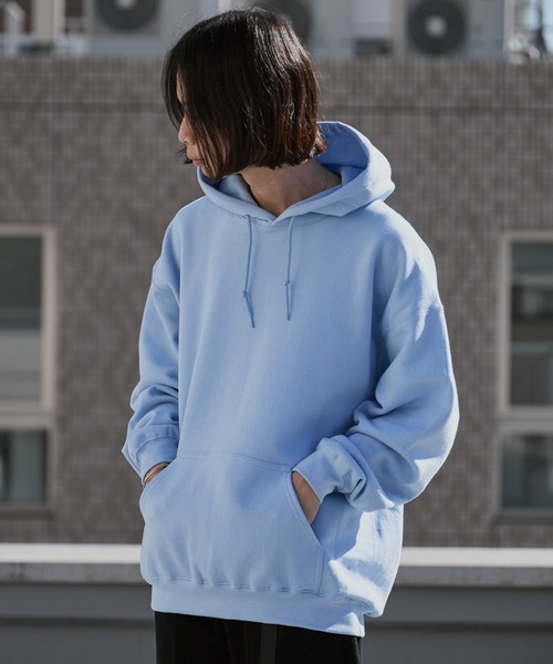 GILDAN（ギルダン）の「GILDAN/ギルダン 8.0ozヘビーブレンド オーバーサイズ プルオーバーパーカー 裏起毛（パーカー・メンズ・レッド/グレー/オレンジ/パープル/ブラック/ホワイト/ライム/サンドベージュ/ネイビー/カーキ/ライトブルー/ダークグリーン/ロイヤルブルー/ピンク/ミント/ライトパープル/マルーン/ゴールド/ダークブラウン/ライトピンク/グリーン/ベージュ/スカイブルー・M/S/L/XL）」の13枚目の写真