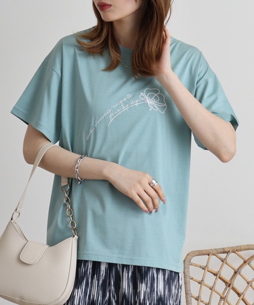 BRODIAEA(ブローディア)の「BRODIAEA シンプル刺繍Tシャツ(Tシャツ/カットソー・レディース・ピンク/モスグリーン/グレイッシュベージュ/ブラック/キャメル・40)」の16枚目の写真