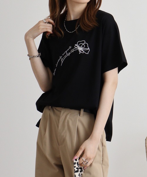 BRODIAEA(ブローディア)の「BRODIAEA シンプル刺繍Tシャツ(Tシャツ/カットソー・レディース・ピンク/モスグリーン/グレイッシュベージュ/ブラック/キャメル・40)」の8枚目の写真