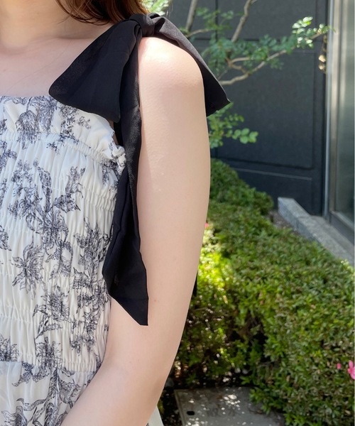 one way(ワンウェイ)の「肩リボンシャーリングキャミワンピース(ワンピース・レディース・ピンク/ブラック/ホワイト系その他/ブラック系その他/アイボリー/ブラック系その他2・FREE)」の14枚目の写真