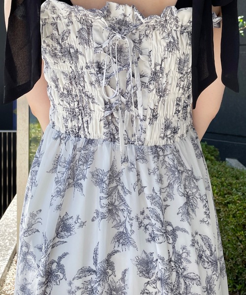 one way(ワンウェイ)の「肩リボンシャーリングキャミワンピース(ワンピース・レディース・ピンク/ブラック/ホワイト系その他/ブラック系その他/アイボリー/ブラック系その他2・FREE)」の15枚目の写真