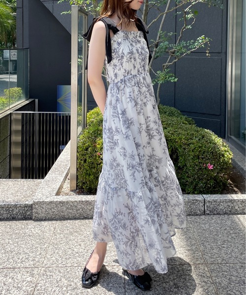 one way(ワンウェイ)の「肩リボンシャーリングキャミワンピース(ワンピース・レディース・ピンク/ブラック/ホワイト系その他/ブラック系その他/アイボリー/ブラック系その他2・FREE)」の9枚目の写真