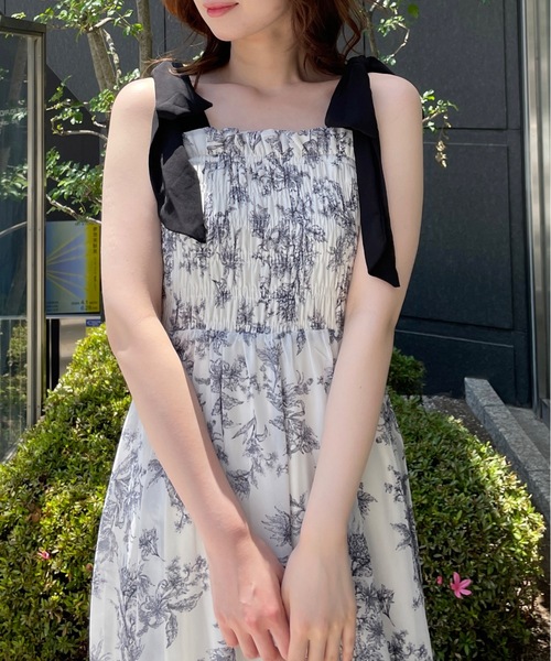 one way(ワンウェイ)の「肩リボンシャーリングキャミワンピース(ワンピース・レディース・ピンク/ブラック/ホワイト系その他/ブラック系その他/アイボリー/ブラック系その他2・FREE)」の10枚目の写真