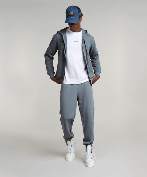 セール】ESSENTIAL RELAXED ZIP THRU HOODED SWEATER/ワンポイントロゴ 