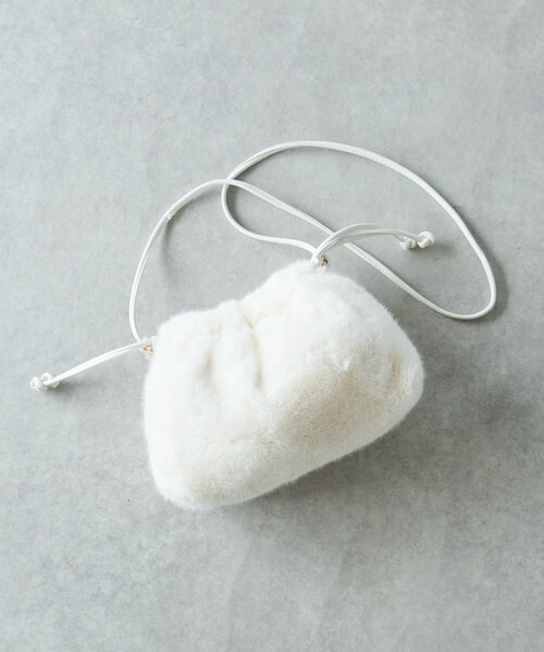 un dix cors（アンディコール）の「ファー巾着バッグ（ハンドバッグ・レディース・ブラック/グレー/ホワイト・FREE）」の6枚目の写真