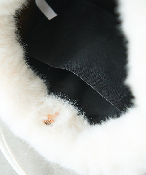 un dix cors（アンディコール）の「ファー巾着バッグ（ハンドバッグ・レディース・ブラック/グレー/ホワイト・FREE）」の13枚目の写真
