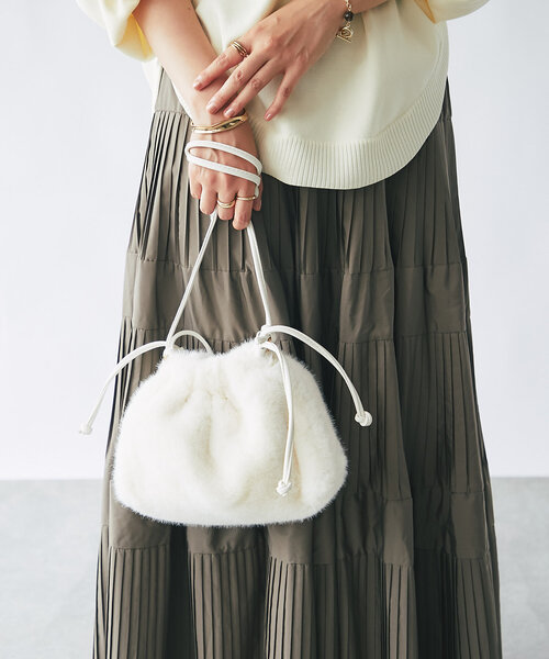 un dix cors（アンディコール）の「ファー巾着バッグ（ハンドバッグ・レディース・ブラック/グレー/ホワイト・FREE）」の15枚目の写真