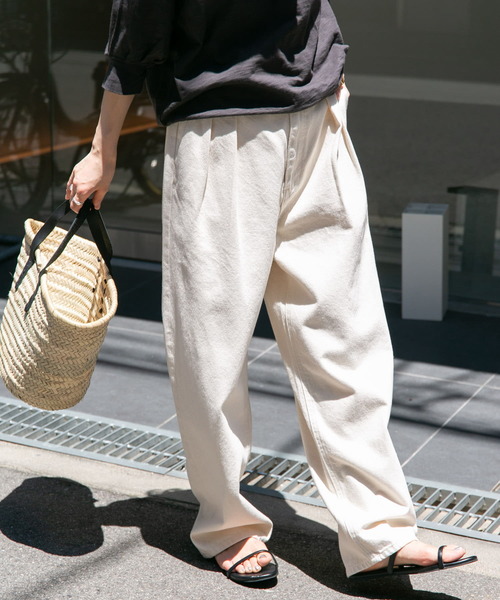 FORK&SPOON（フォークアンドスプーン）の「FORK&SPOON　ソフトツイストデニムインタックパンツ（デニムパンツ・レディース・アイボリー/ブラック/インディゴブルー・1/2）」の20枚目の写真