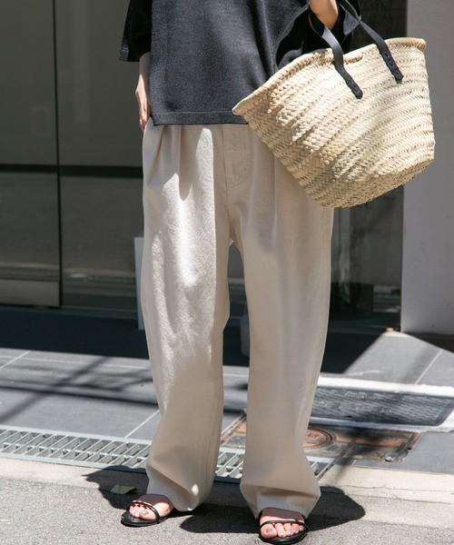 FORK&SPOON（フォークアンドスプーン）の「FORK&SPOON　ソフトツイストデニムインタックパンツ（デニムパンツ・レディース・アイボリー/ブラック/インディゴブルー・1/2）」の21枚目の写真