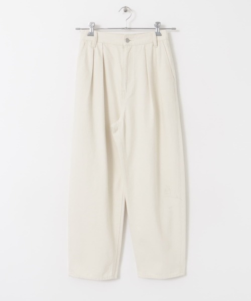 FORK&SPOON（フォークアンドスプーン）の「FORK&SPOON　ソフトツイストデニムインタックパンツ（デニムパンツ・レディース・アイボリー/ブラック/インディゴブルー・1/2）」の4枚目の写真