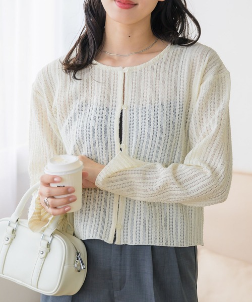 RETRO GIRL（レトロガール）の「スカシ柄カットカーデ（カーディガン/ボレロ・レディース・ブラック/ナチュラル/ブルー・FREE）」の3枚目の写真