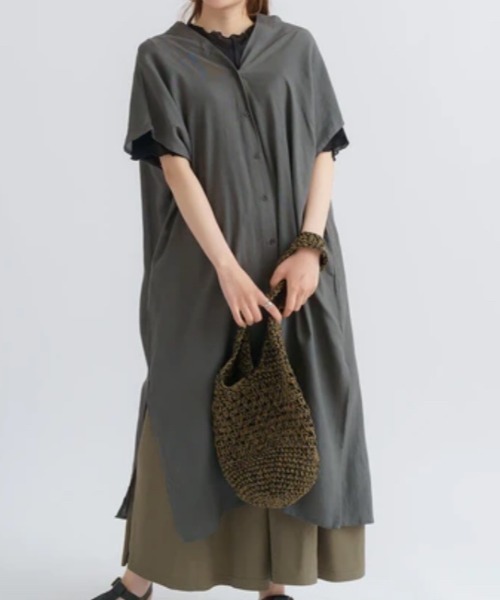 LOSUCA（ロスカ）の「綿麻レーヨン　Vネック羽織ワンピース（ワンピース・レディース・ナチュラル/チャコール・FREE）」の2枚目の写真