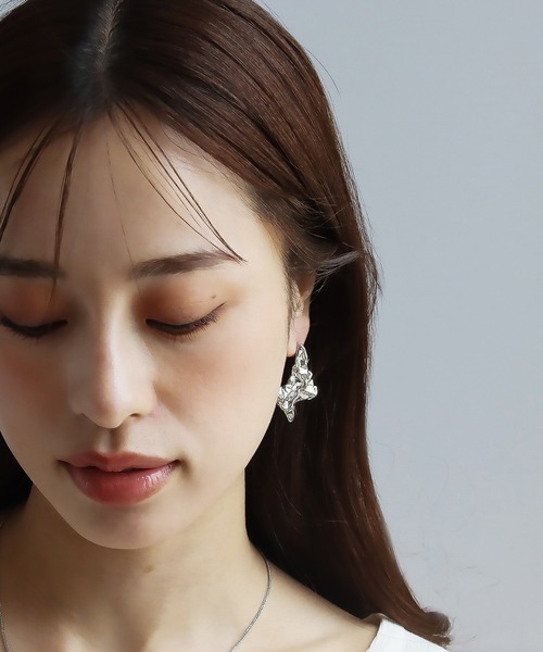 abaskdesign(アバスクデザイン)の「金属アレルギー対応 ニュアンスプレートメタルステンレスピアス(ピアス(両耳用)・レディース・ゴールド/シルバー・FREE)」の5枚目の写真