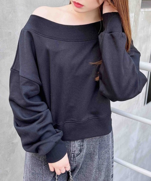 INGNI（イング）の「オフショルショートスウェットトップス（スウェット・レディース・アイボリー/ブラック/チャコールグレー/バーガンディー・M）」の4枚目の写真