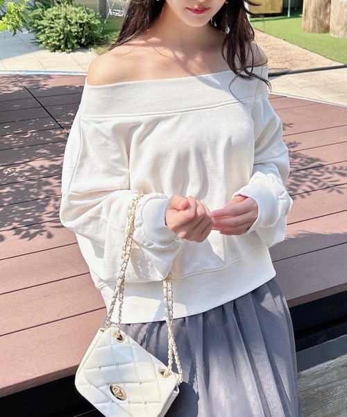 INGNI（イング）の「オフショルショートスウェットトップス（スウェット・レディース・アイボリー/ブラック/チャコールグレー/バーガンディー・M）」の6枚目の写真