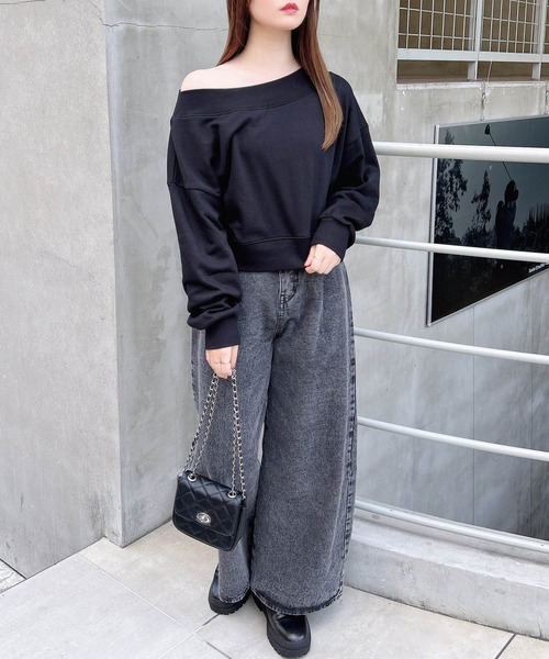 INGNI（イング）の「オフショルショートスウェットトップス（スウェット・レディース・アイボリー/ブラック/チャコールグレー/バーガンディー・M）」の14枚目の写真