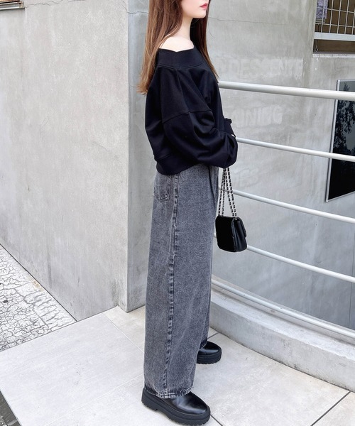 INGNI（イング）の「オフショルショートスウェットトップス（スウェット・レディース・アイボリー/ブラック/チャコールグレー/バーガンディー・M）」の16枚目の写真