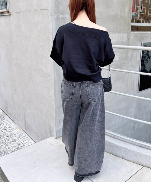 INGNI（イング）の「オフショルショートスウェットトップス（スウェット・レディース・アイボリー/ブラック/チャコールグレー/バーガンディー・M）」の17枚目の写真