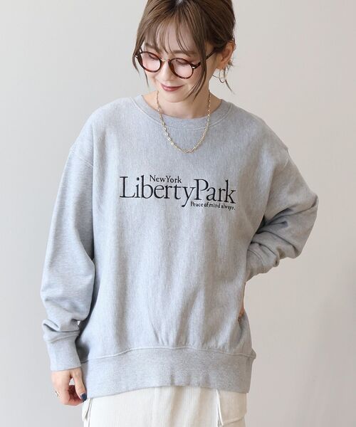 AMERICAN HOLIC(アメリカンホリック)の「Liberty Parkロゴ刺繍スウェット2(スウェット・レディース・グレー系その他・M/L)」の11枚目の写真