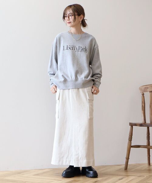 AMERICAN HOLIC(アメリカンホリック)の「Liberty Parkロゴ刺繍スウェット2(スウェット・レディース・グレー系その他・M/L)」の15枚目の写真