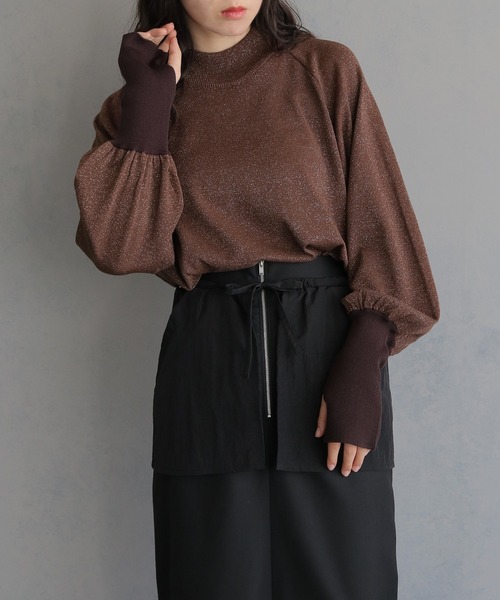 &g'aime(アンジェム)の「【&g'aime】ボリューム袖サムホールラメニットトップス VOLUME SLEEVE THUMBS HOLE GLITTER KNIT(ニット/セーター・レディース・ブラック/アイボリー/ブラウン・FREE)」の11枚目の写真