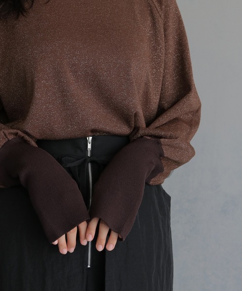 &g'aime(アンジェム)の「【&g'aime】ボリューム袖サムホールラメニットトップス VOLUME SLEEVE THUMBS HOLE GLITTER KNIT(ニット/セーター・レディース・ブラック/アイボリー/ブラウン・FREE)」の16枚目の写真