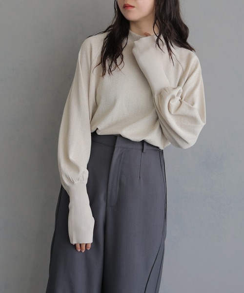 &g'aime(アンジェム)の「【&g'aime】ボリューム袖サムホールラメニットトップス VOLUME SLEEVE THUMBS HOLE GLITTER KNIT(ニット/セーター・レディース・ブラック/アイボリー/ブラウン・FREE)」の22枚目の写真