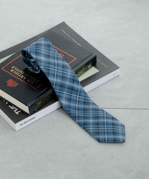 WEGO（ウィゴー）の「WEGO/柄ネクタイ（ネクタイ・レディース・ブルー系その他2/ライトピンク/サックスブルー/グレー系その他2/イエロー系その他3/ピンク/レッド系その他2・FREE）」の3枚目の写真