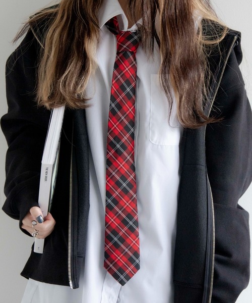 WEGO（ウィゴー）の「WEGO/柄ネクタイ（ネクタイ・レディース・ブルー系その他2/ライトピンク/サックスブルー/グレー系その他2/イエロー系その他3/ピンク/レッド系その他2・FREE）」の13枚目の写真