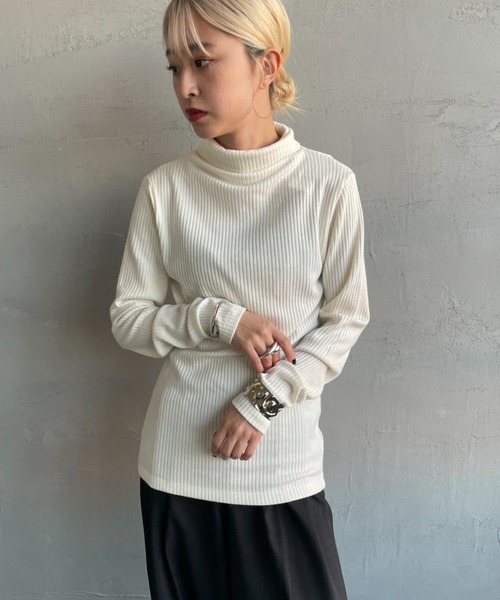 NOIR FABRIK（ヌワールファブリック）の「[NOIR FABRIK/ヌワールファブリック] タートルネック モチモチリブニットソー（Tシャツ/カットソー・レディース・ブラック/グレー/オフホワイト・1/0）」の18枚目の写真
