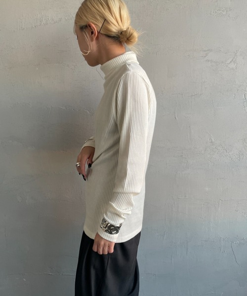 NOIR FABRIK（ヌワールファブリック）の「[NOIR FABRIK/ヌワールファブリック] タートルネック モチモチリブニットソー（Tシャツ/カットソー・レディース・ブラック/グレー/オフホワイト・1/0）」の19枚目の写真