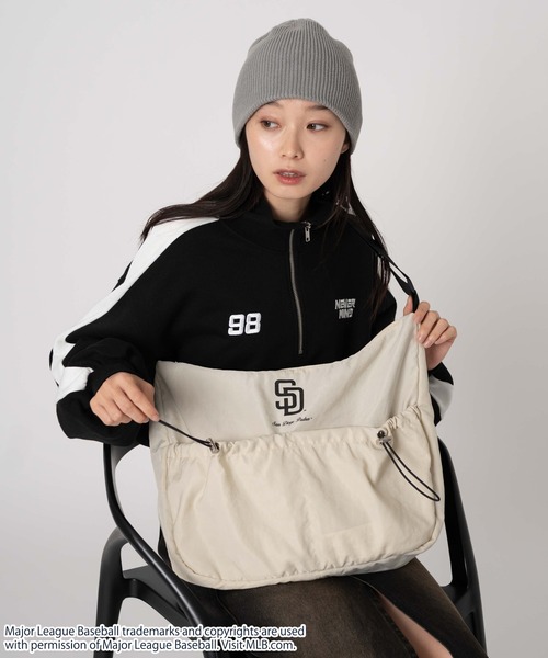 MLB(メジャーリーグベースボール)の「∴WEGO/【25年春夏新作】別注MLBドロストポケットショルダー(ショルダーバッグ・レディース・オフホワイト/ブラック/グレー・FREE)」の19枚目の写真