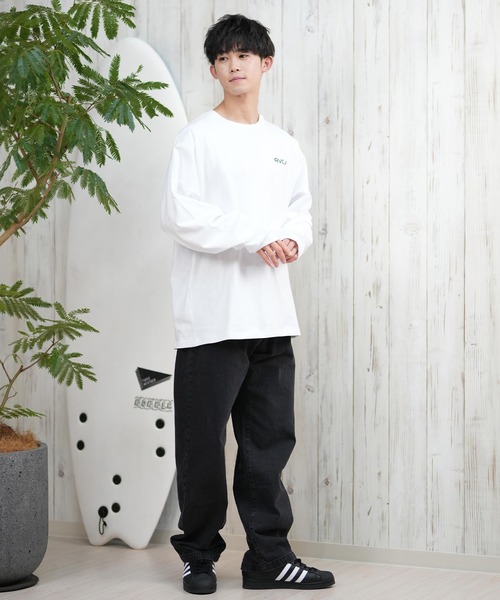 RVCA(ルーカ)の「【ムラサキスポーツ限定】RVCA/ルーカ ロンTee/長袖Tシャツ ボックスロゴ オーバーサイズ ユニセックス BF041-158(Tシャツ/カットソー・メンズ・ベージュ/ホワイト/ブラック・L/M/S)」の16枚目の写真