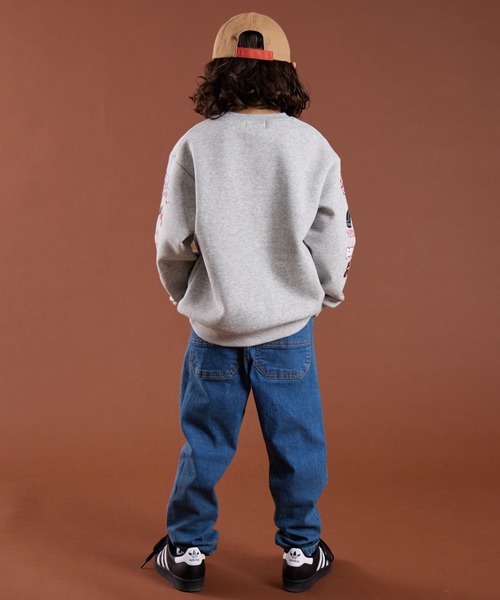 PAIRMANON STREET(ペアマノンストリート)の「【PAIRMANON STREET】裏起毛 袖 プリント グラフィック トレーナー(スウェット・キッズ・グレー系その他3/グレー系その他2/ベージュ系その他/グレー系その他/ブラック系その他・140/90/110/160/130/100/150/120)」の14枚目の写真