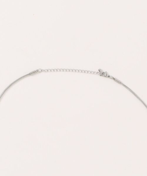 mysty woman（ミスティウーマン）の「シズクチョーカー  322961（ネックレス・レディース・シルバー・FREE）」の2枚目の写真