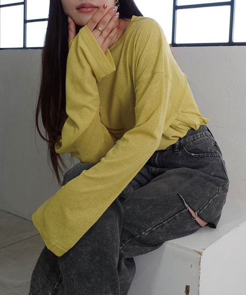 CORNERS（コーナーズ）の「サムホール付きサイドスリットシアートップス（Tシャツ/カットソー・レディース・アイボリー/グレー/ライム/ブラック・M）」の4枚目の写真