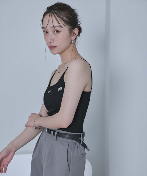 miette（ミエット）の「カップ付きリボン刺繍キャミソール（キャミソール・レディース・ブラック/レッド/グレー/アイボリー・FREE）」の19枚目の写真